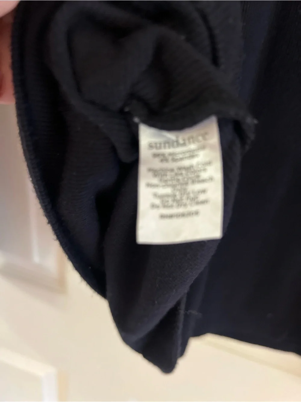 Sundance black Long Sleeve Henley Tee Size Large Soft Cotton Knit. Size Large.